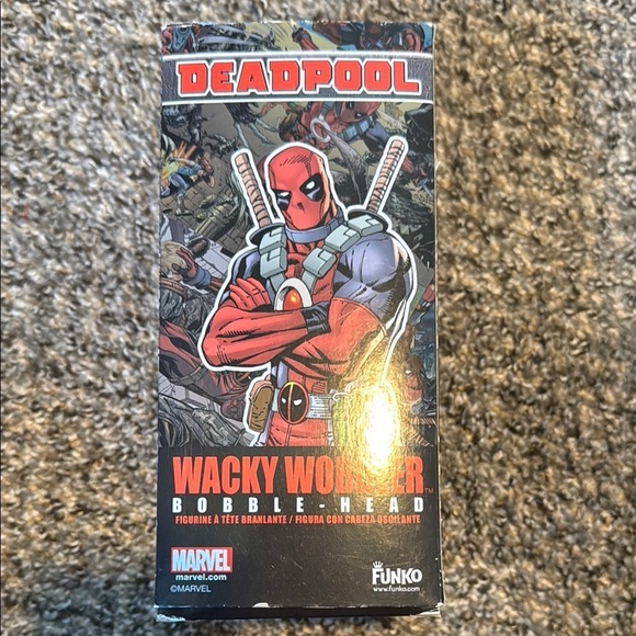 Marvel Deadpool Wacky Wobbler Bobblehead - Picture 4 of 6